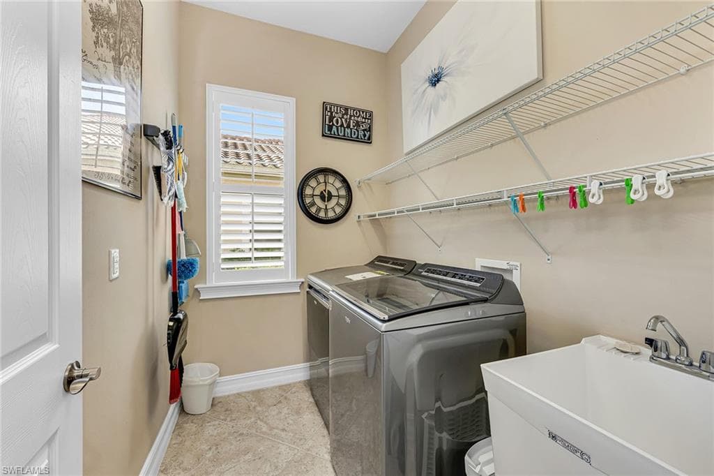 9205 Campanile Cir, Naples, FL 34114-30