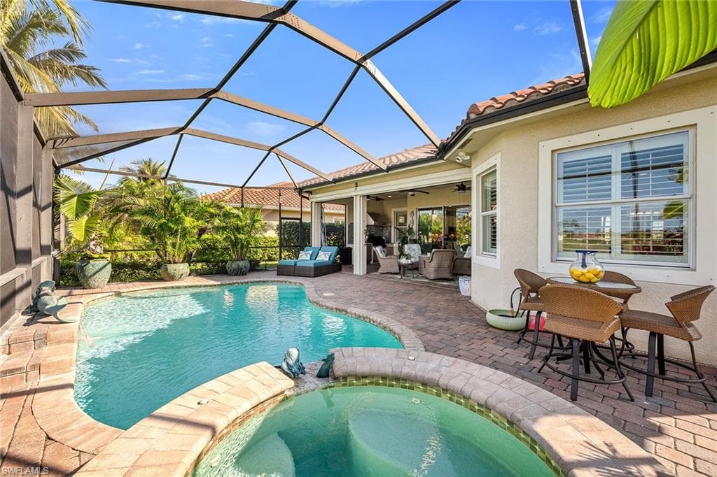9205 Campanile Cir, Naples, FL 34114-37