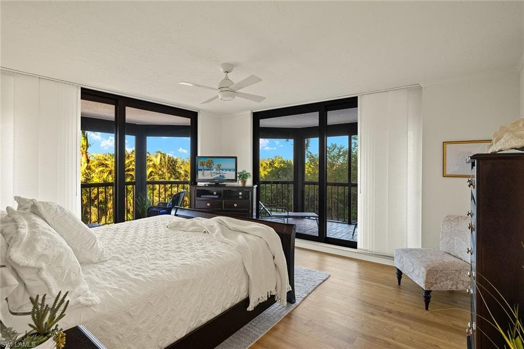6075 Pelican Bay Blvd 202, Naples, FL 34108-13