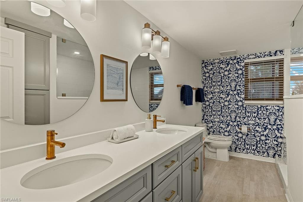 6075 Pelican Bay Blvd 202, Naples, FL 34108-15