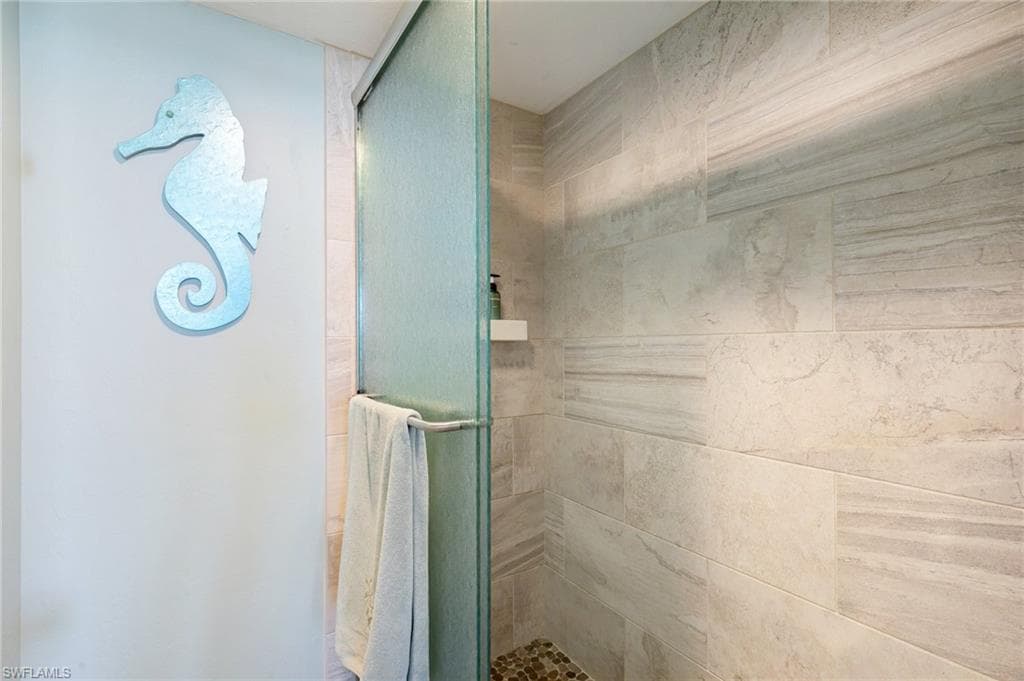 180 Seaview Ct 911, Marco Island, FL 34145-19