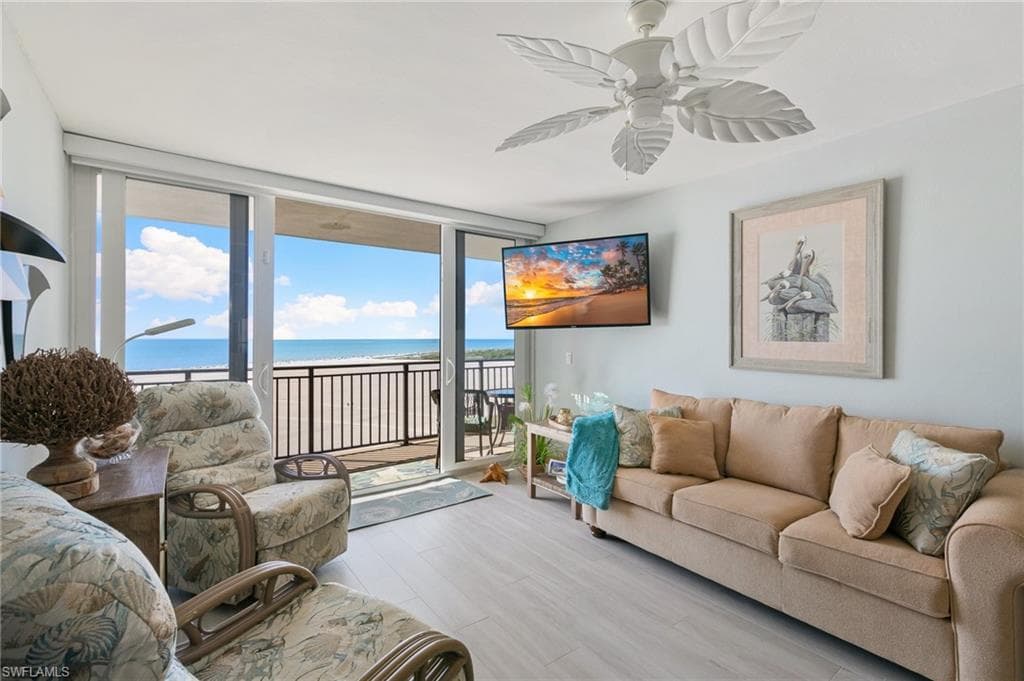 180 Seaview Ct 911, Marco Island, FL 34145-8
