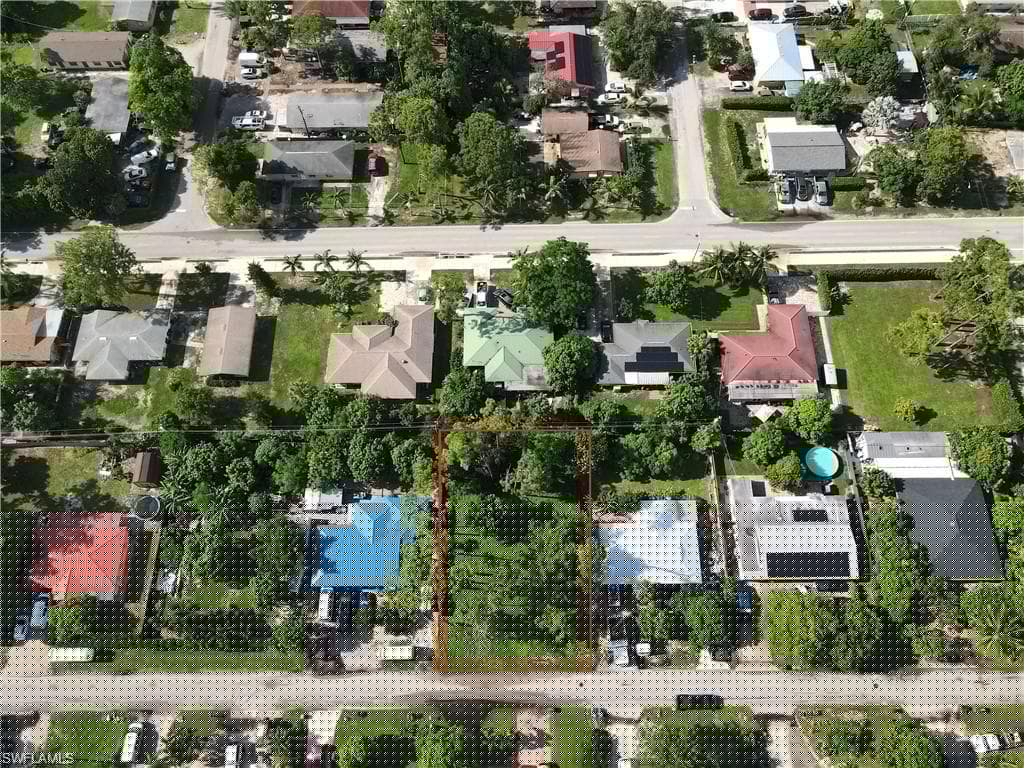 10681 Rogers Ln, Bonita Springs, FL 34135-1