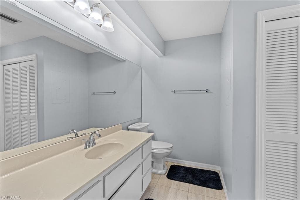 159 Bristol Ln B, Naples, FL 34112-22