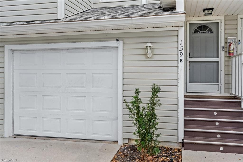 159 Bristol Ln B, Naples, FL 34112-4