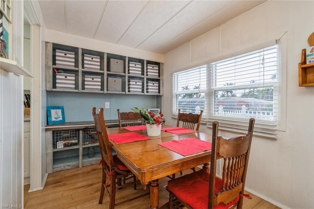 12170 Palm Dr, Fort Myers, FL 33908-4