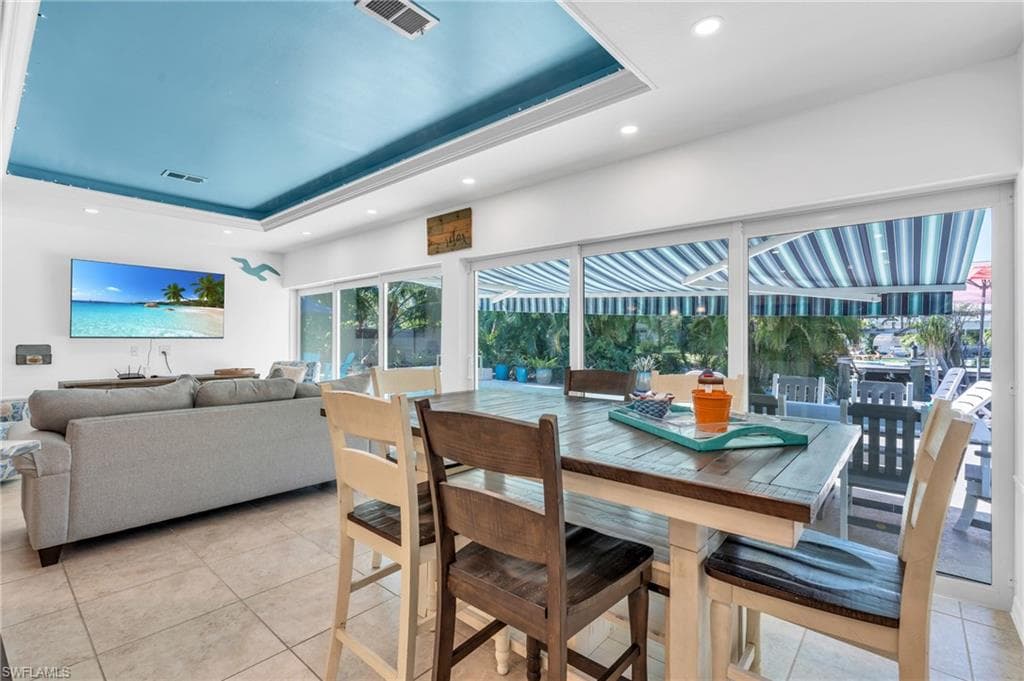 27297 Buccaneer Dr, Bonita Springs, FL 34135-12