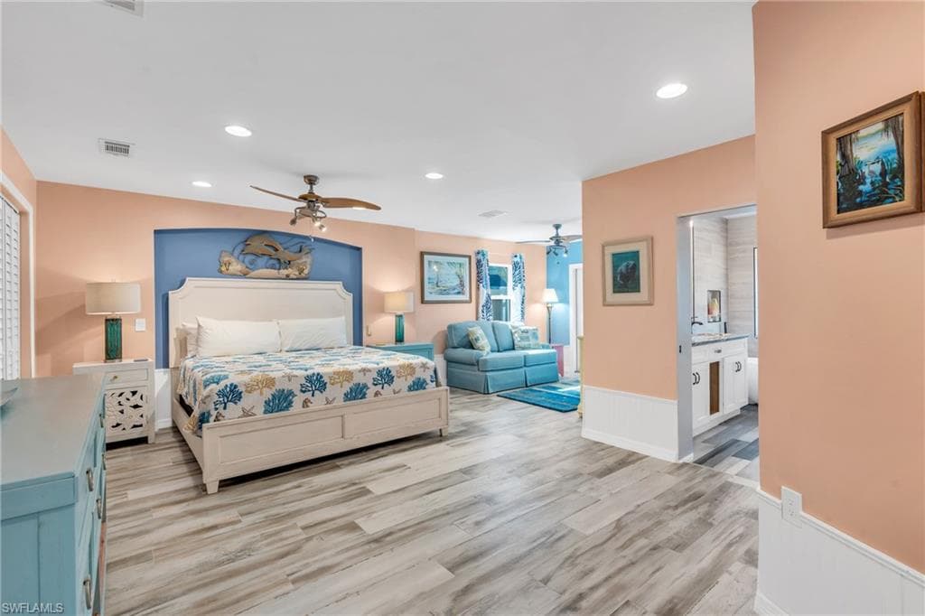 27297 Buccaneer Dr, Bonita Springs, FL 34135-16
