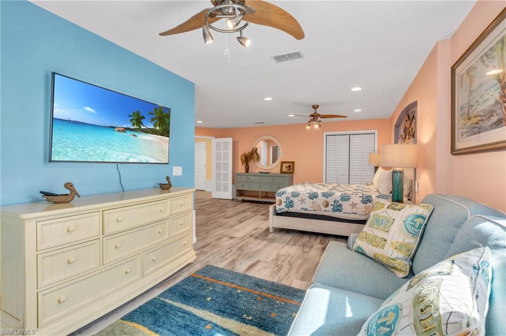 27297 Buccaneer Dr, Bonita Springs, FL 34135-18