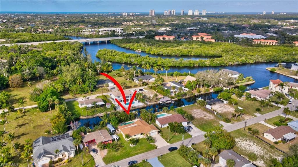 27297 Buccaneer Dr, Bonita Springs, FL 34135-1