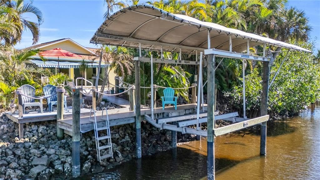 27297 Buccaneer Dr, Bonita Springs, FL 34135-4
