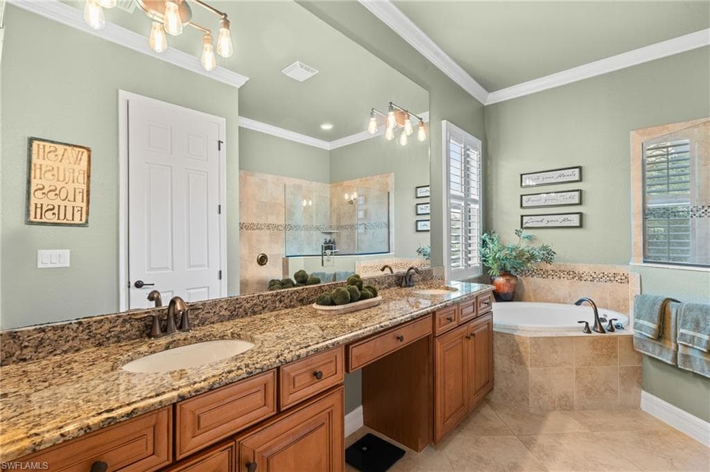 12643 Kinross Ln, Naples, FL 34120-18