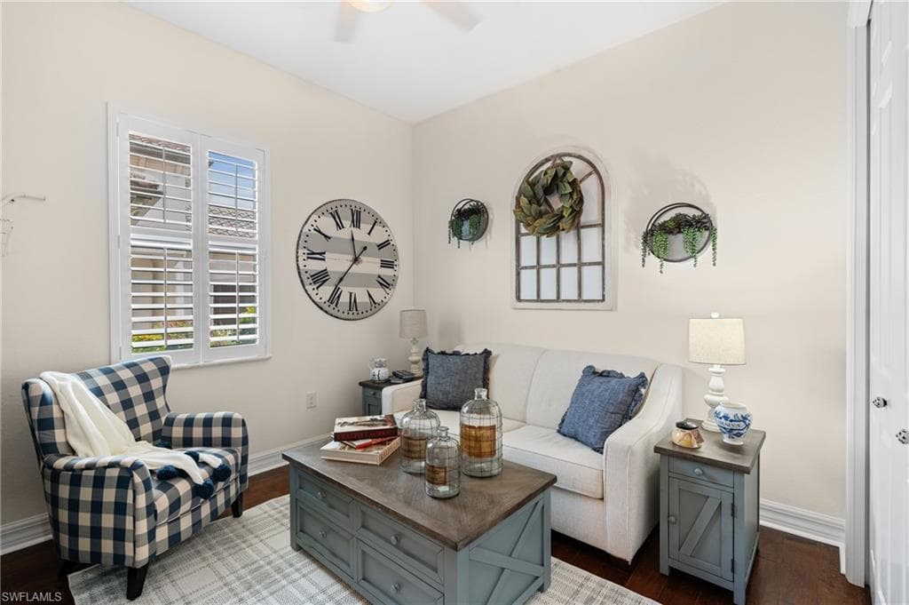 12643 Kinross Ln, Naples, FL 34120-25