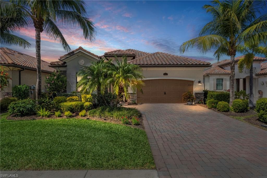 12643 Kinross Ln, Naples, FL 34120-2