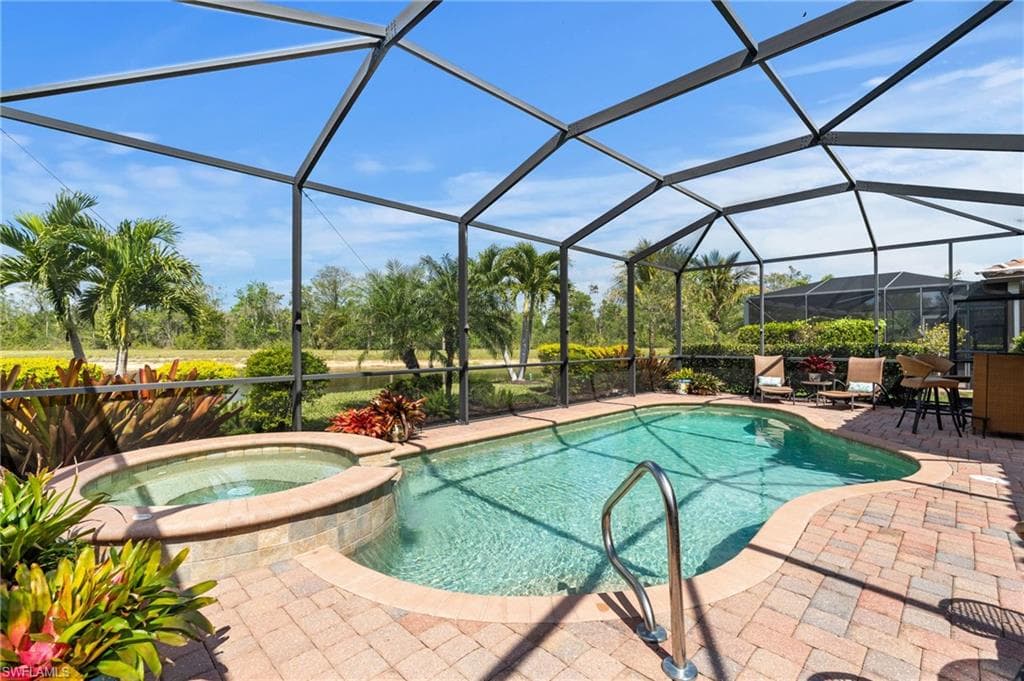 12643 Kinross Ln, Naples, FL 34120-33