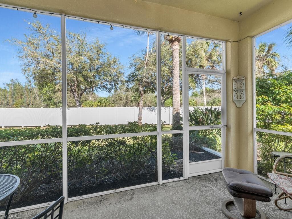 25058 Peacock Ln 102, Naples, FL 34114-9