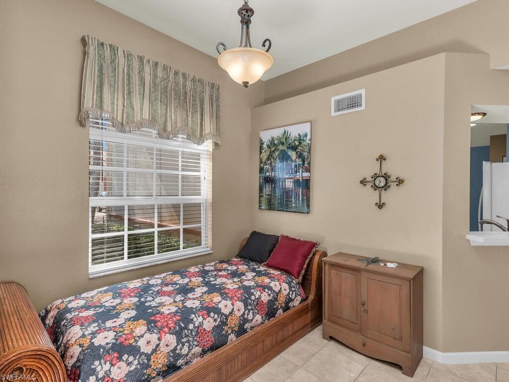25058 Peacock Ln 102, Naples, FL 34114-12