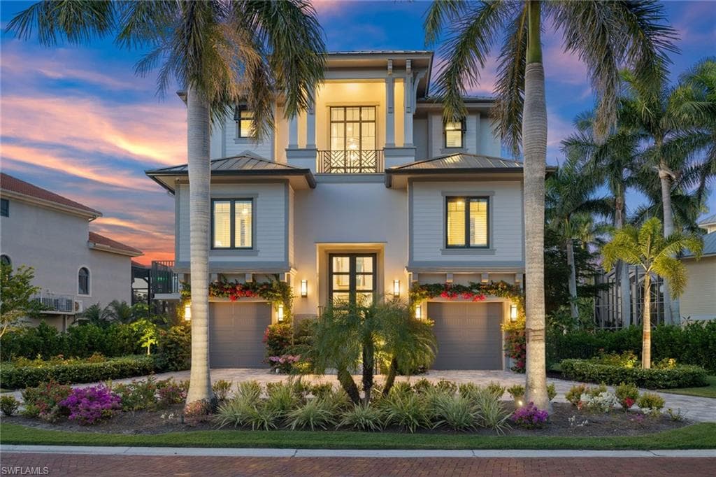 211 San Mateo Dr, Bonita Springs, FL 34134-3