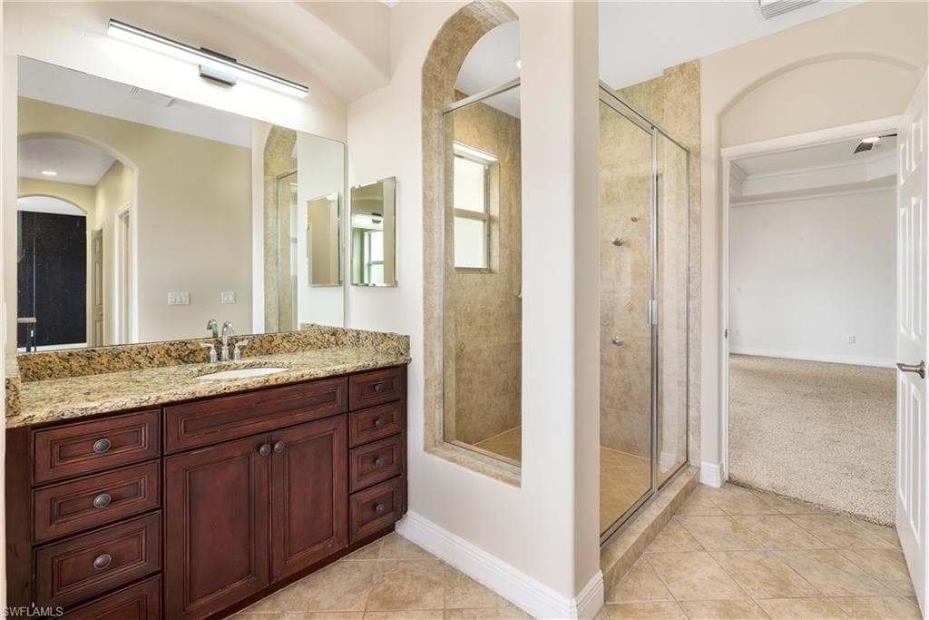 1769 Birdie Dr, Naples, FL 34120-17