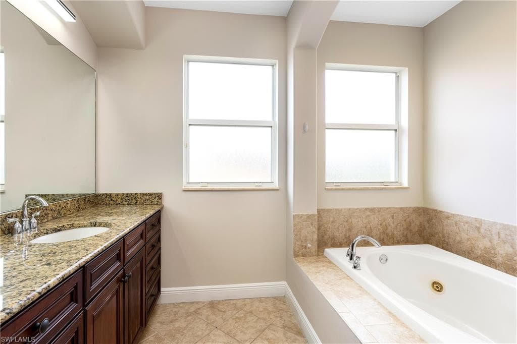 1769 Birdie Dr, Naples, FL 34120-18