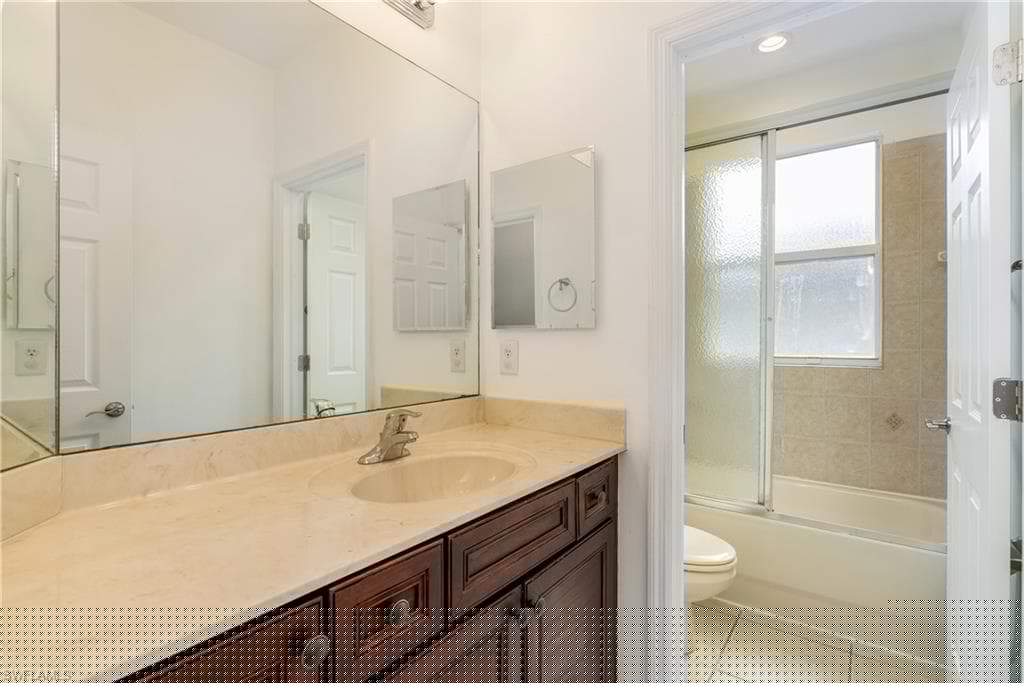 1769 Birdie Dr, Naples, FL 34120-27