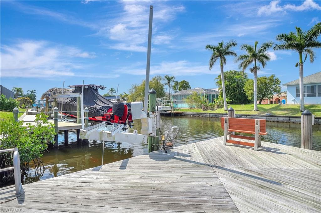 4402 12th Pl, Cape Coral, FL 33914-40