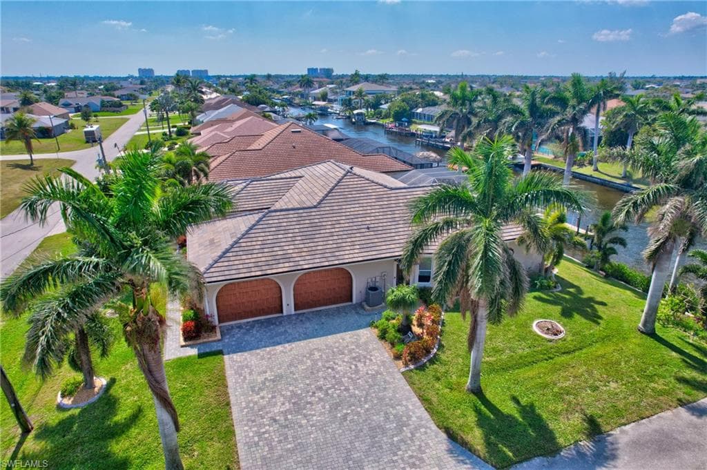 4402 12th Pl, Cape Coral, FL 33914-44