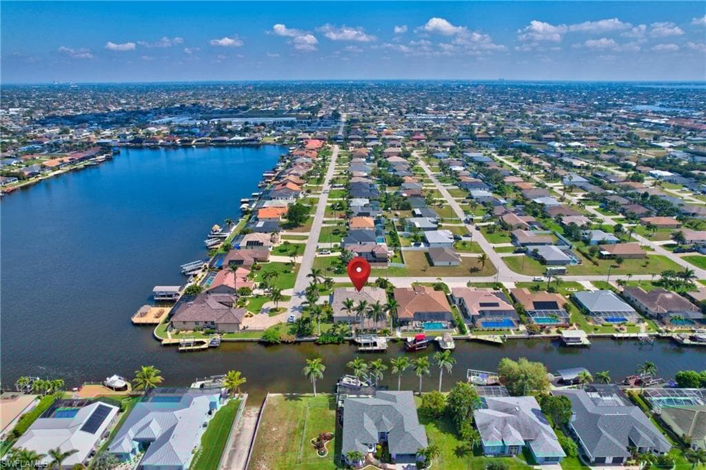 4402 12th Pl, Cape Coral, FL 33914-46