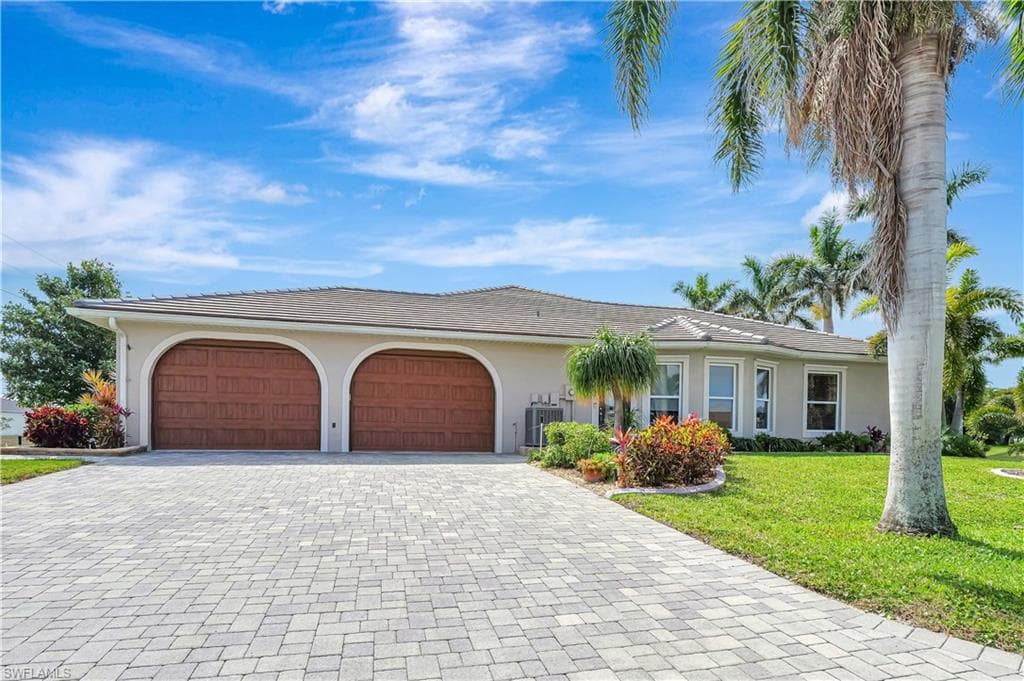 4402 12th Pl, Cape Coral, FL 33914-51