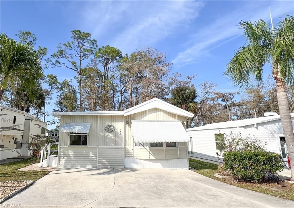 459 Vanda Sanctuary, Naples, FL 34114-2