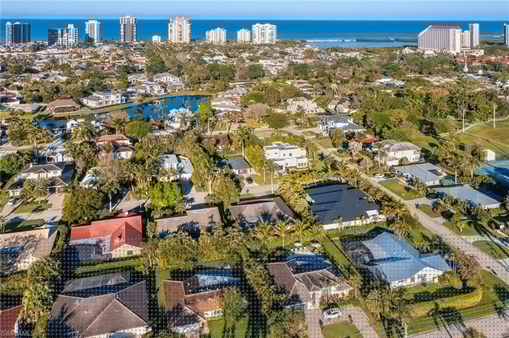 565 Whispering Pine Ln, Naples, FL 34103-48
