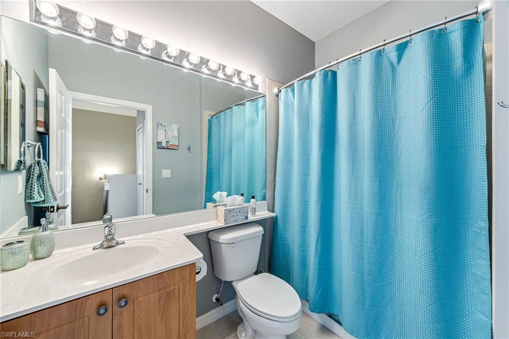15064 Summit Place Cir, Naples, FL 34119-19