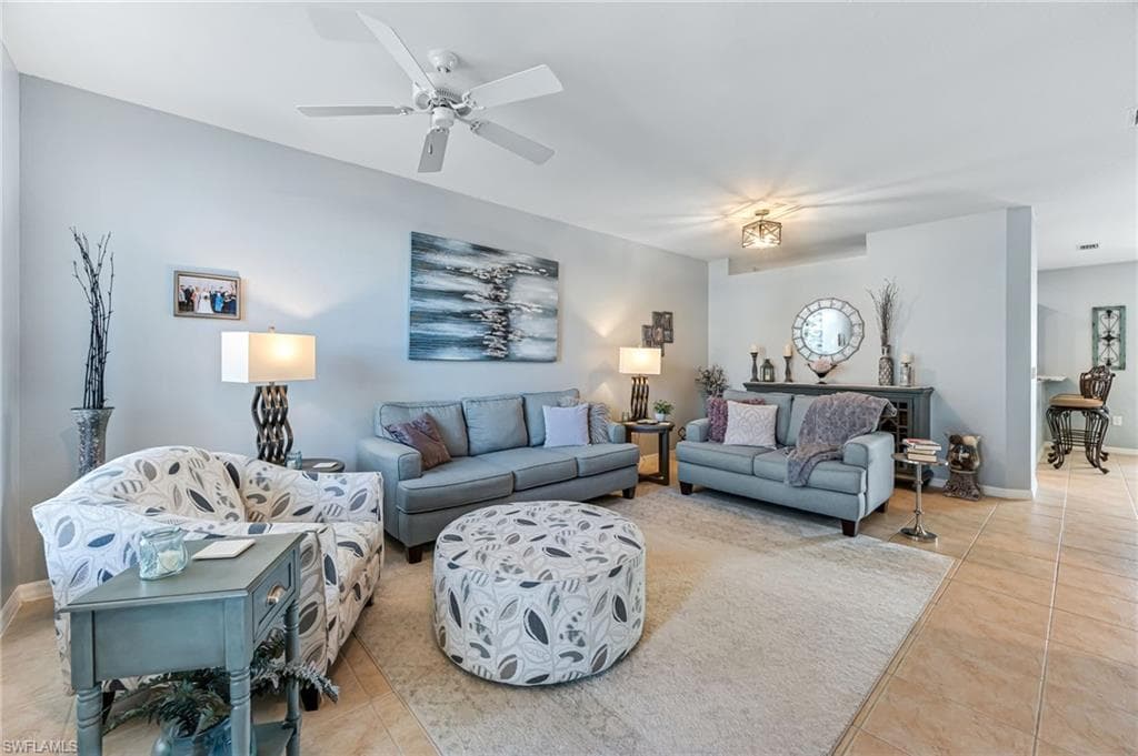 15064 Summit Place Cir, Naples, FL 34119-2