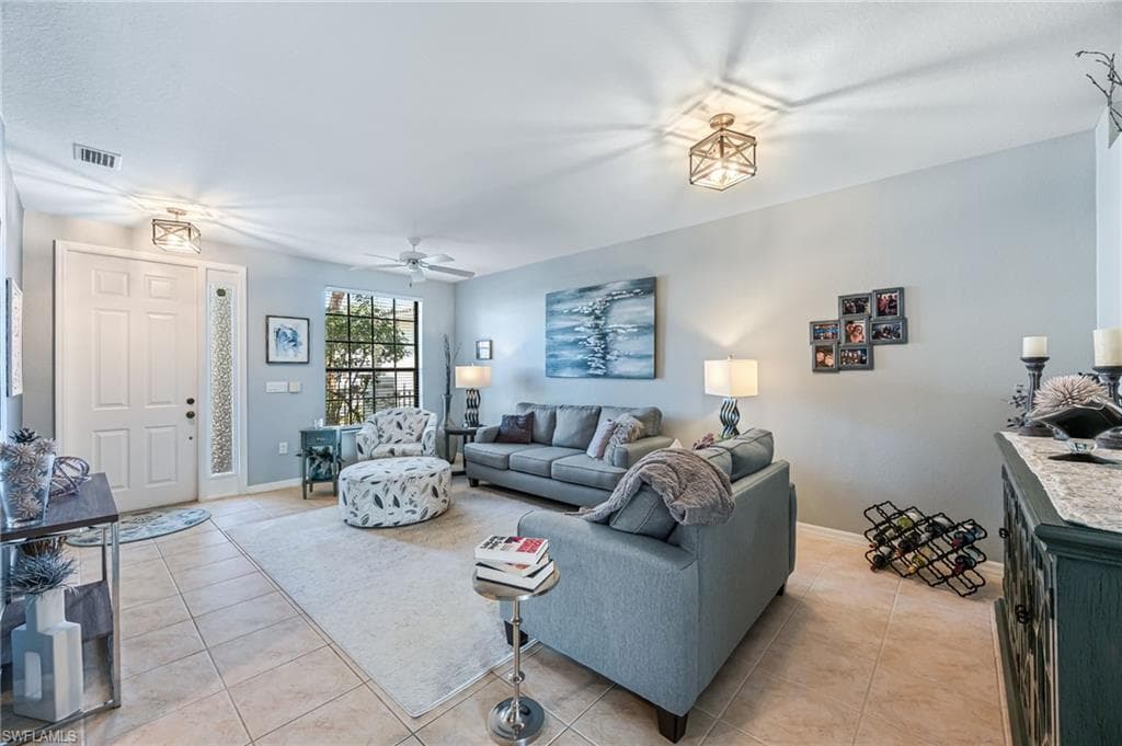 15064 Summit Place Cir, Naples, FL 34119-3