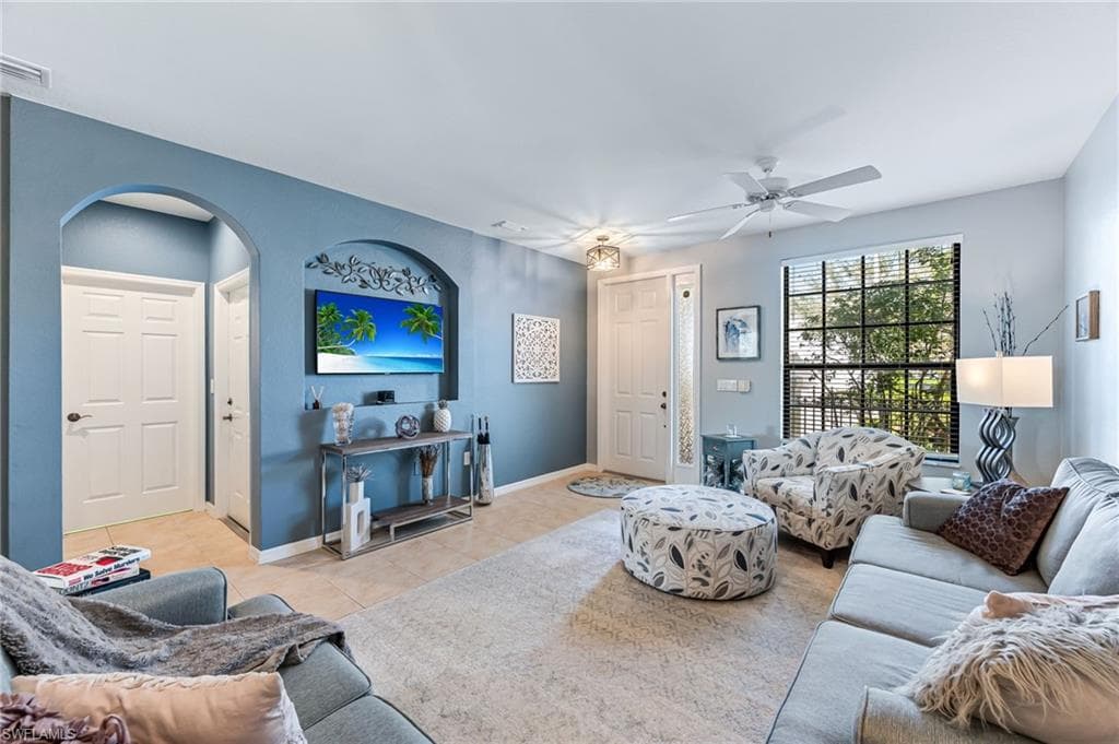 15064 Summit Place Cir, Naples, FL 34119-4