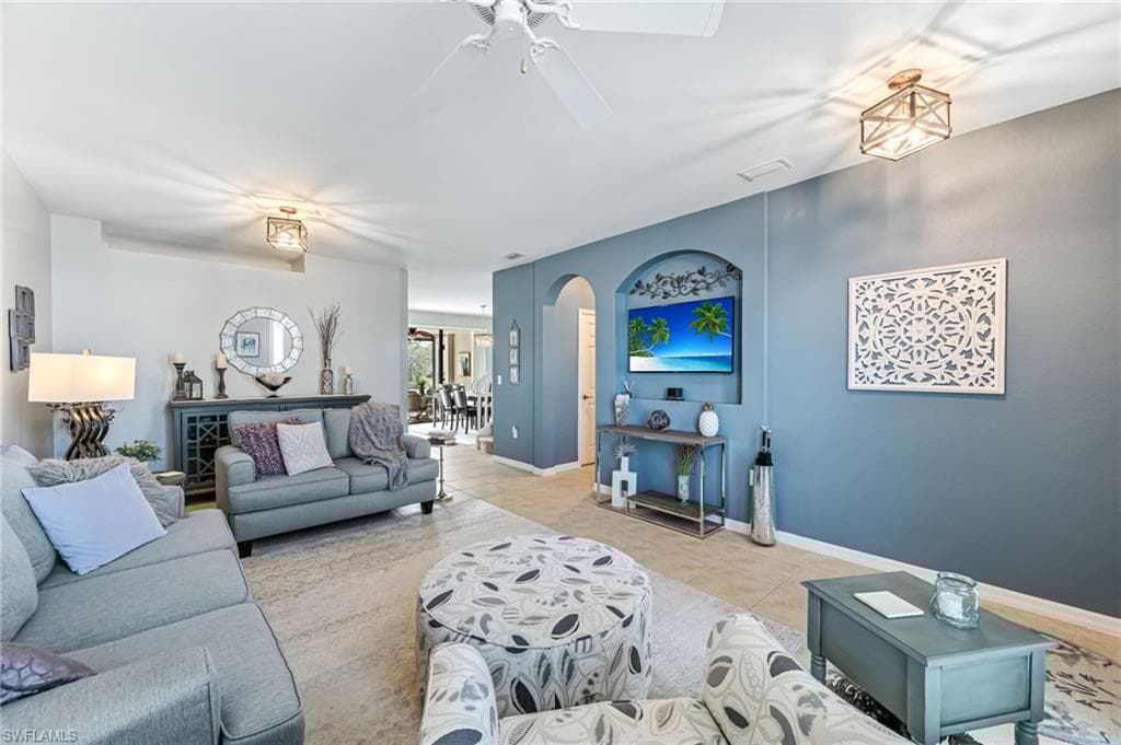 15064 Summit Place Cir, Naples, FL 34119-5