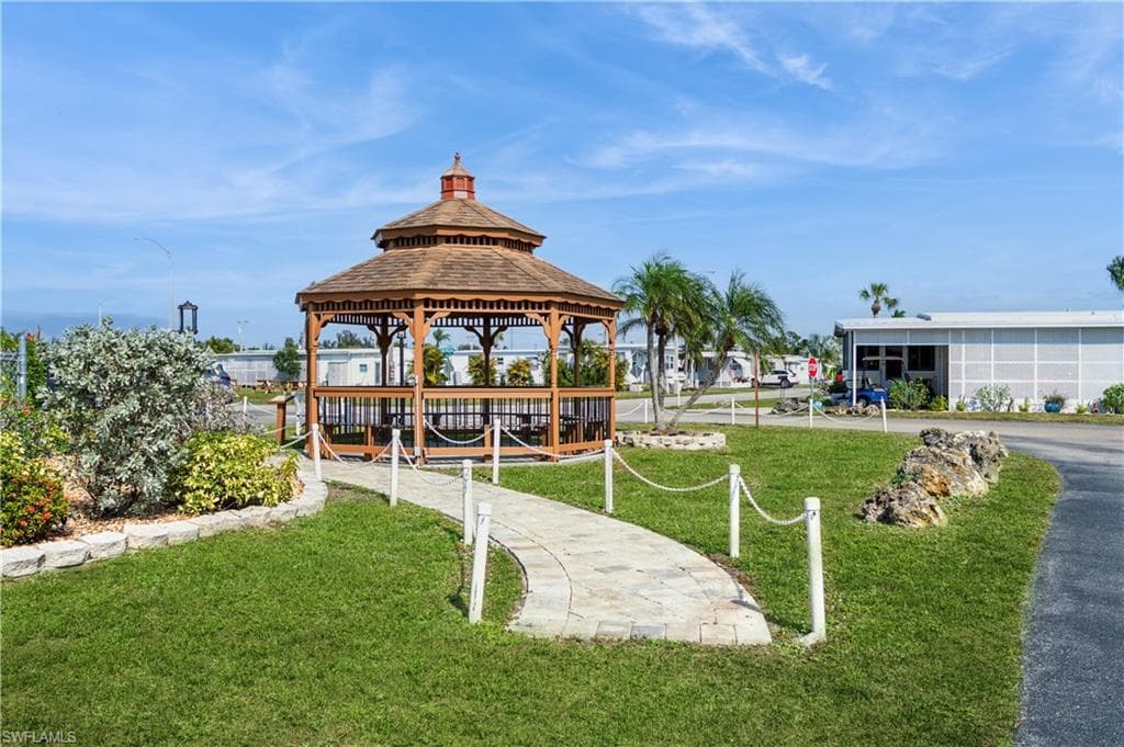 3192 Pluto Cir, North Fort Myers, FL 33903-22