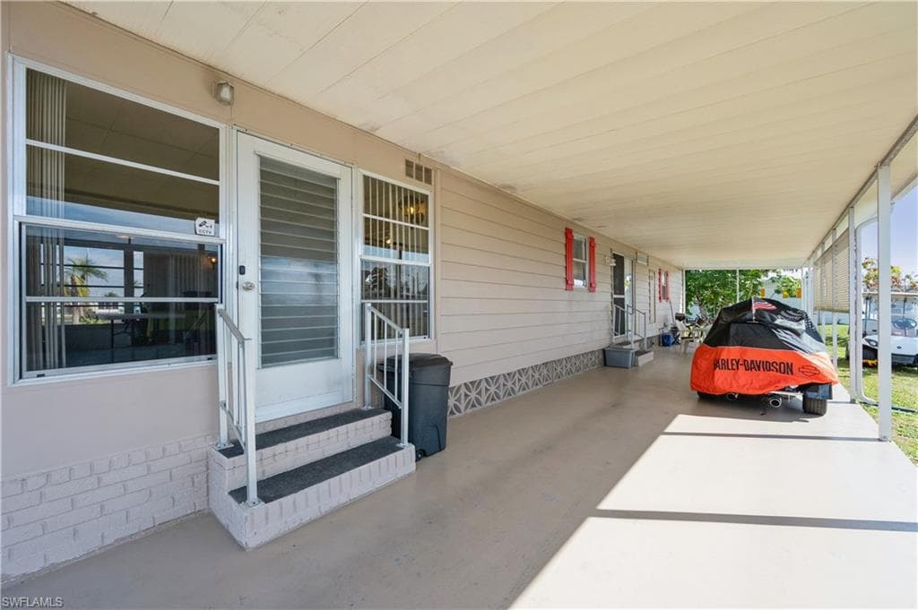 3192 Pluto Cir, North Fort Myers, FL 33903-4
