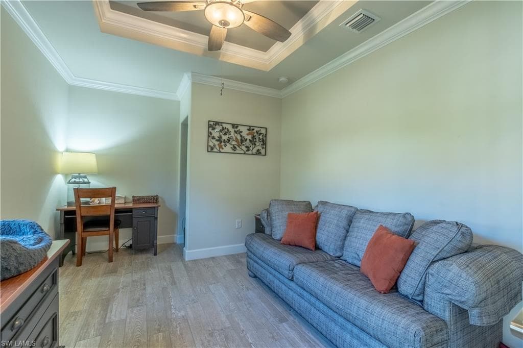 7167 Live Oak Dr, Naples, FL 34114-25