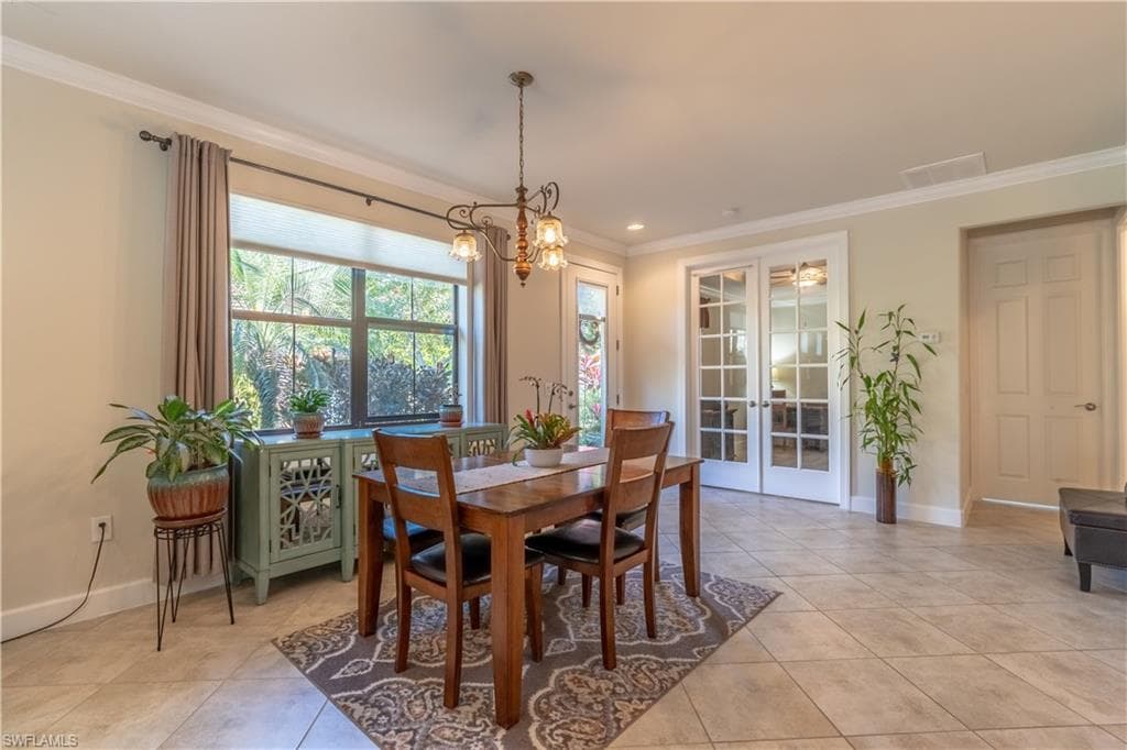 7167 Live Oak Dr, Naples, FL 34114-6