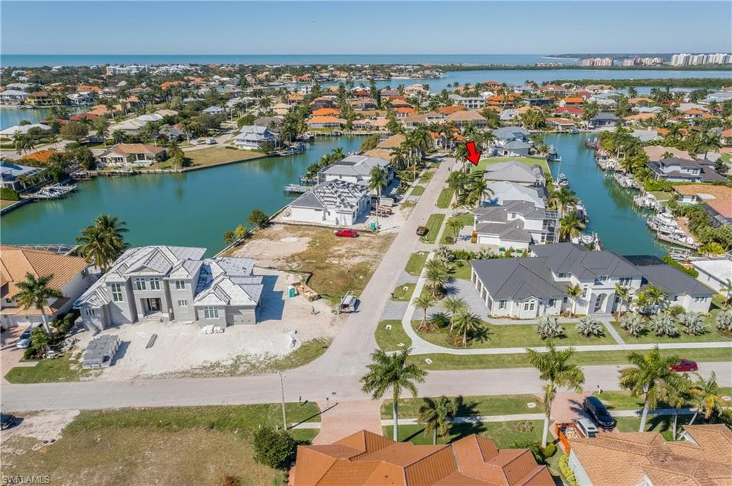 674 Cameo Ct, Marco Island, FL 34145-8