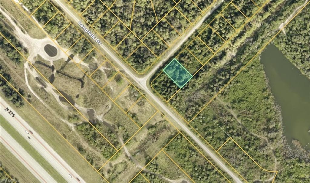 Kamain Rd, North Port, FL 34288-1