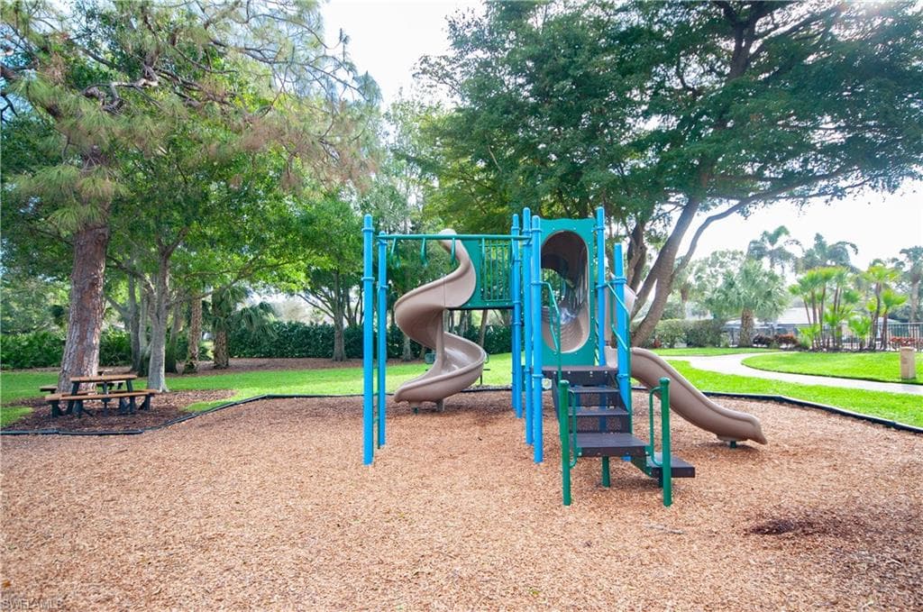 7114 Wild Forest Ct 102, Naples, FL 34109-33