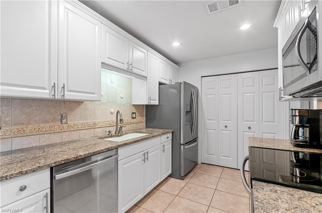 7114 Wild Forest Ct 102, Naples, FL 34109-7