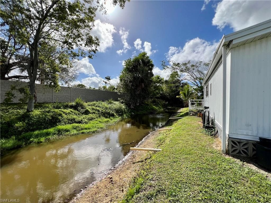 101 Lime Key Ln, Naples, FL 34114-13