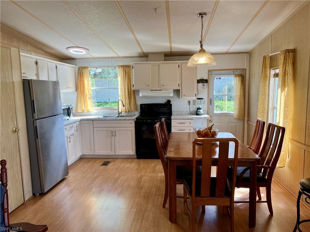 101 Lime Key Ln, Naples, FL 34114-15
