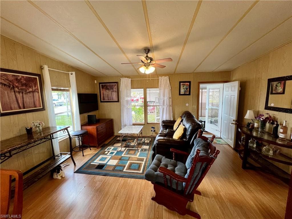 101 Lime Key Ln, Naples, FL 34114-18