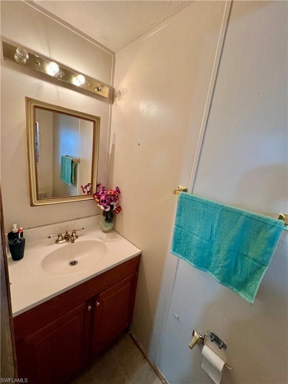 101 Lime Key Ln, Naples, FL 34114-28