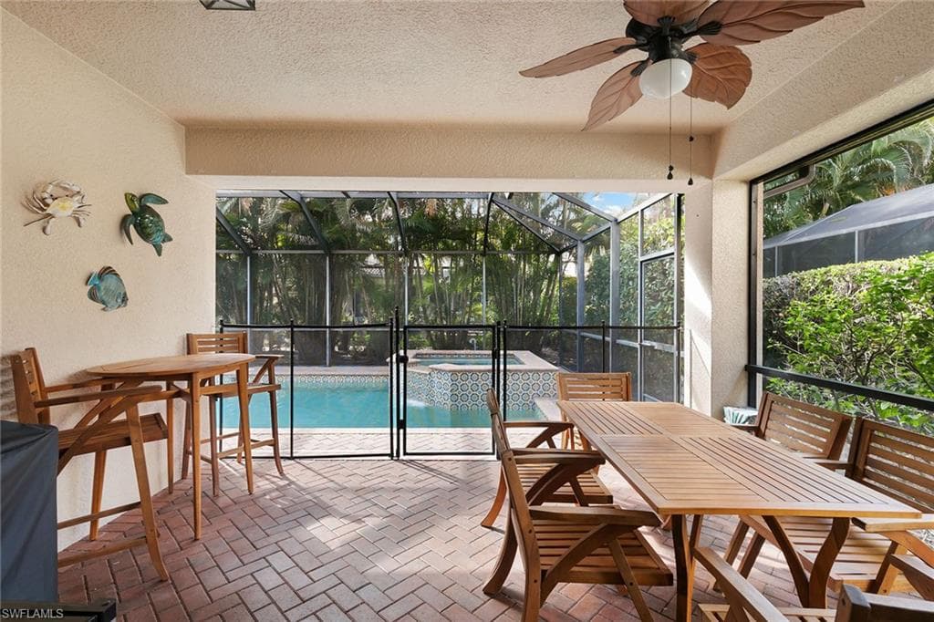 1244 Manado Dr, Naples, FL 34113-29