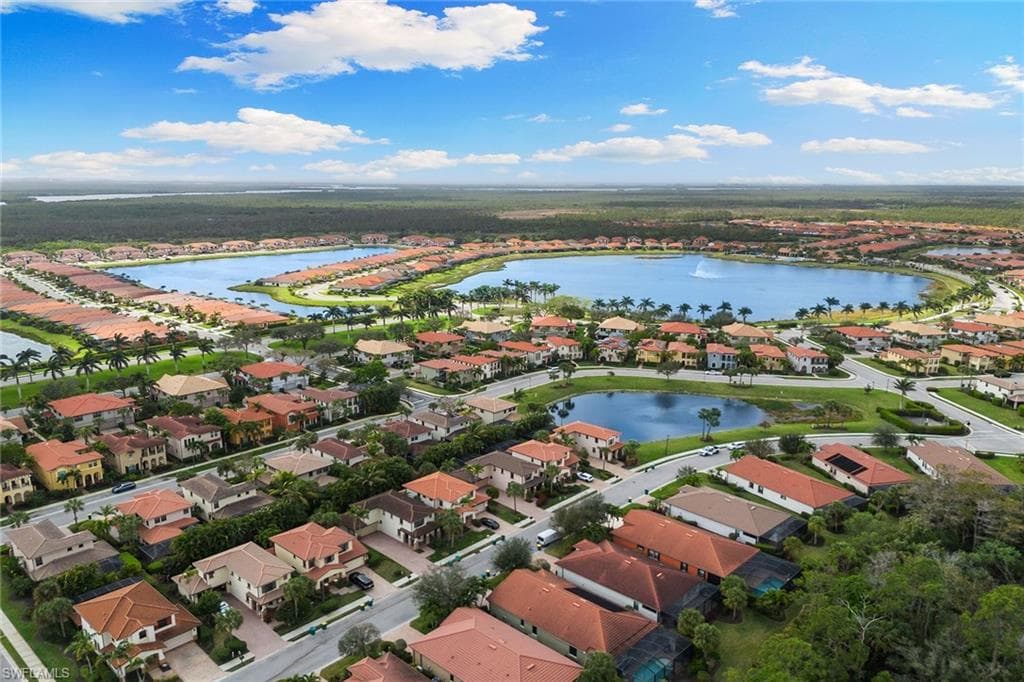 1244 Manado Dr, Naples, FL 34113-36